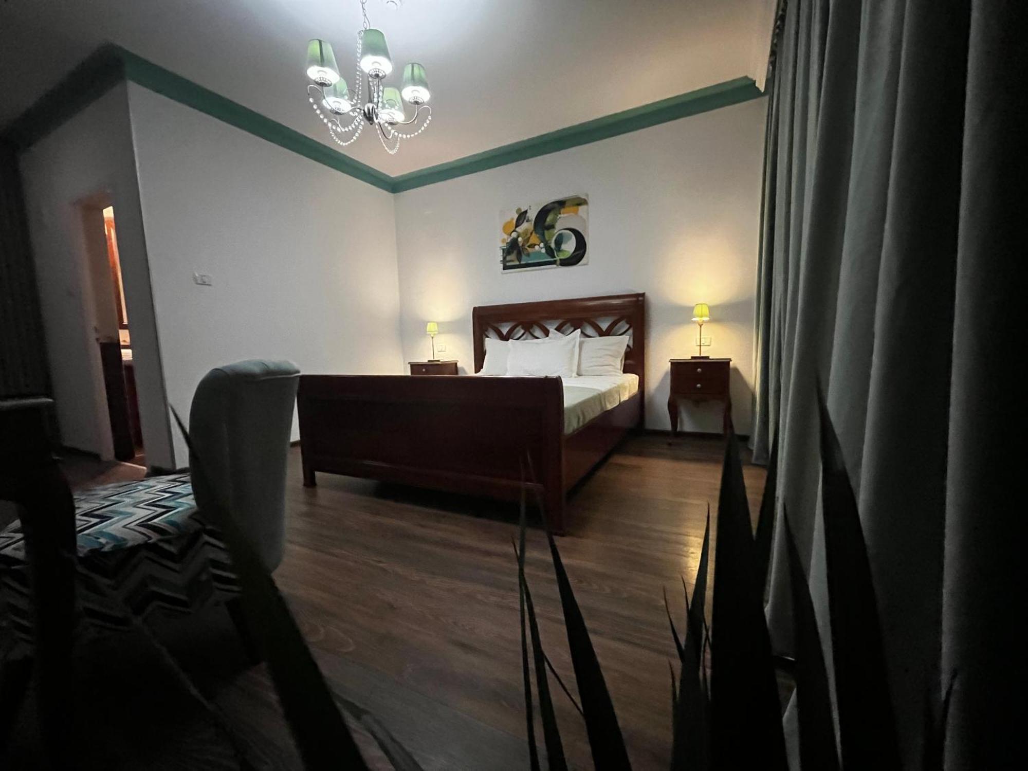 Ieşelniţa Riviera 990 - Resort & Restaurant מראה חיצוני תמונה