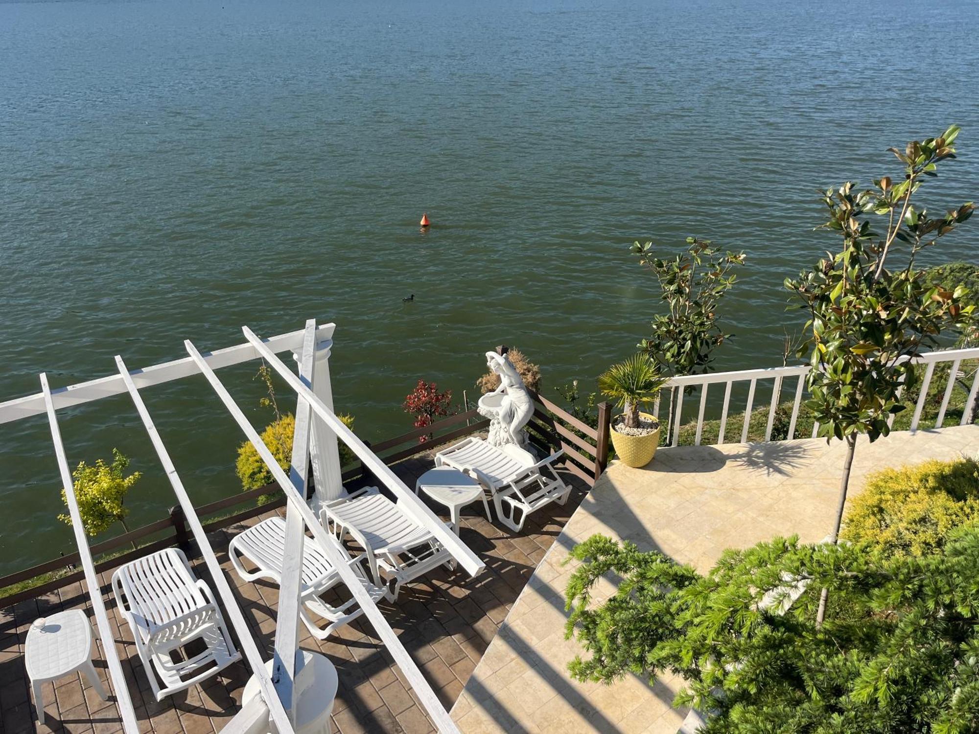 Ieşelniţa Riviera 990 - Resort & Restaurant מראה חיצוני תמונה