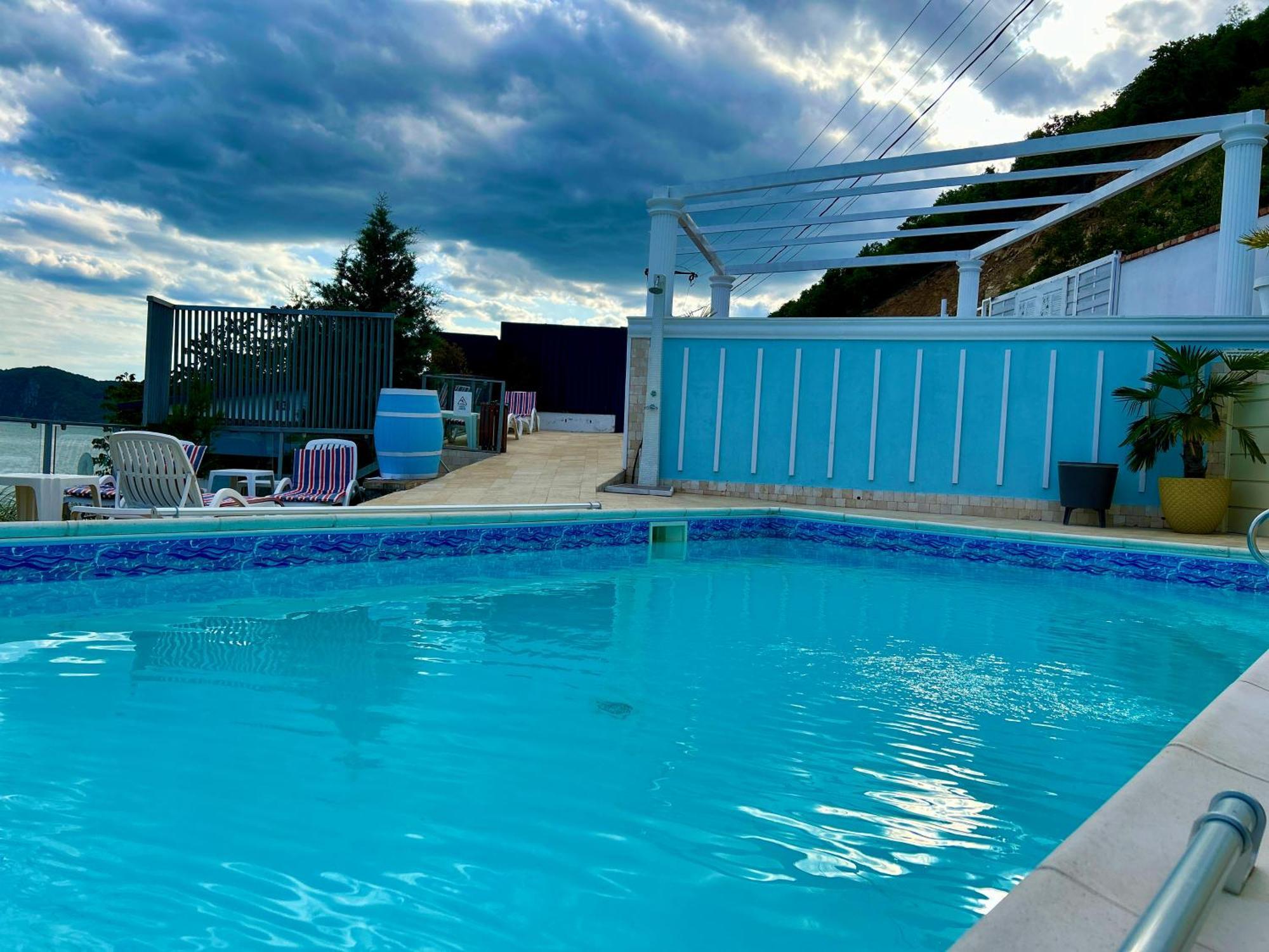 Ieşelniţa Riviera 990 - Resort & Restaurant מראה חיצוני תמונה