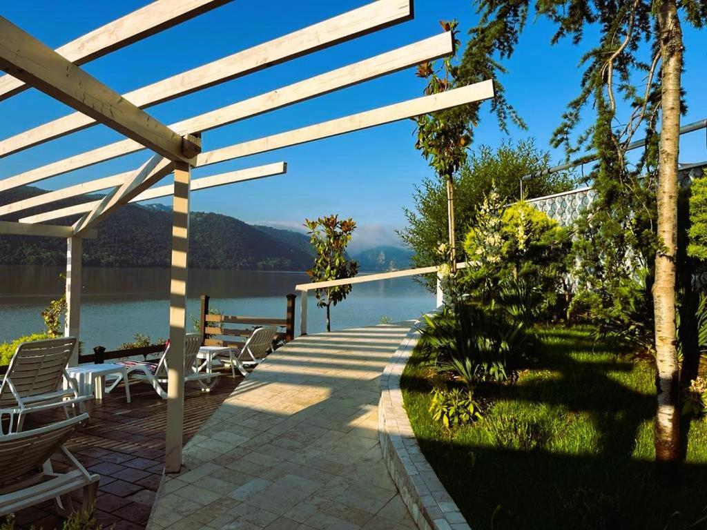 Ieşelniţa Riviera 990 - Resort & Restaurant מראה חיצוני תמונה